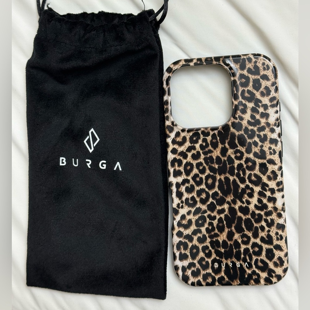 Burga iPhone 16 Pro Tough MagSafe Leopard Print Phone Case